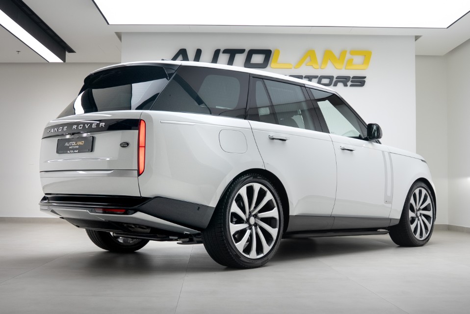 2023 RANGE ROVER P530 AUTOBIOGRAPHY MAIN DEALER WARRANTY AND SERVICE.